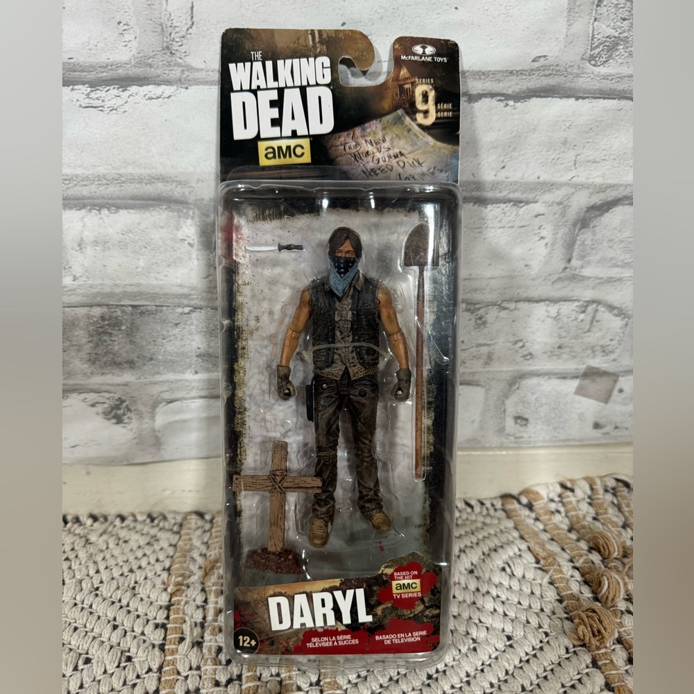 McFarlane Action Figrure The Walking Dead Series 9 Daryl Dixon